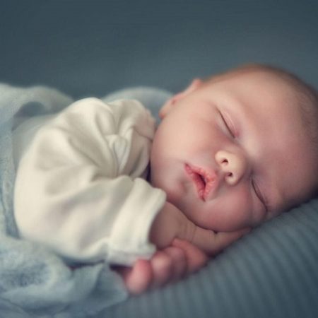 Ngủ mơ thấy con nít, trẻ con, trẻ sơ sinh là điềm gì? Đánh đề con gì?